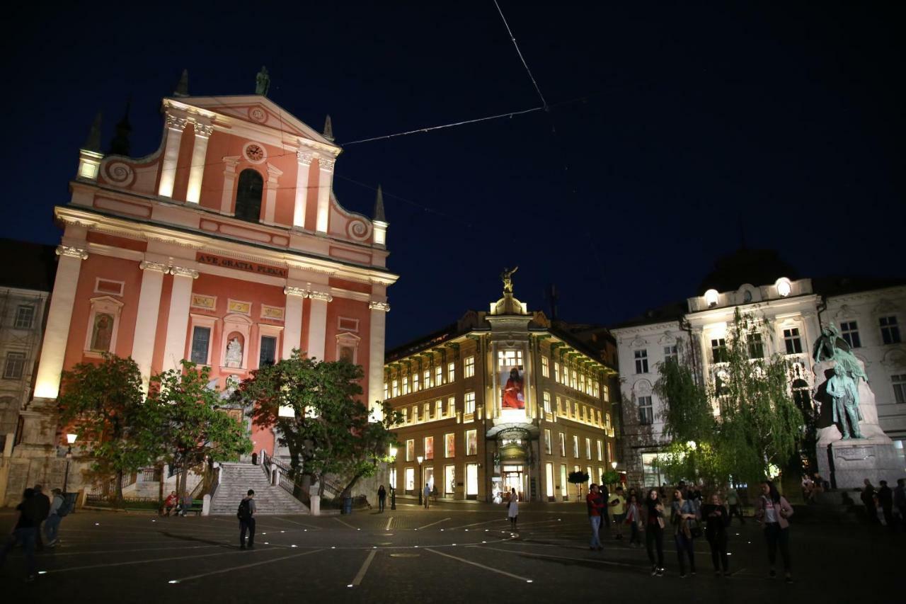 Apartment Central Station Between Dragon And Triple Bridges Ljubljana Bagian luar foto